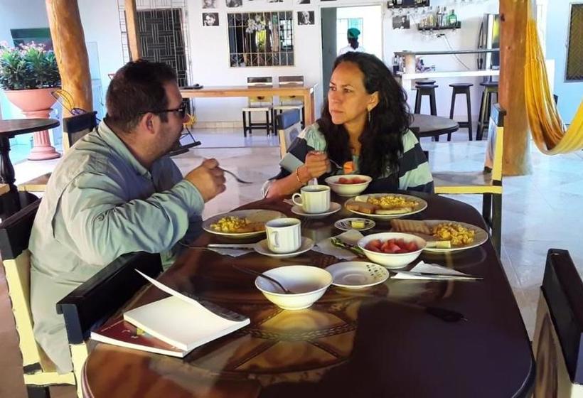 호스텔 Hostal Cultural El Telar