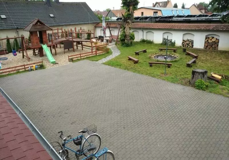 Retkeilymaja Penzion Pod Kaštanem