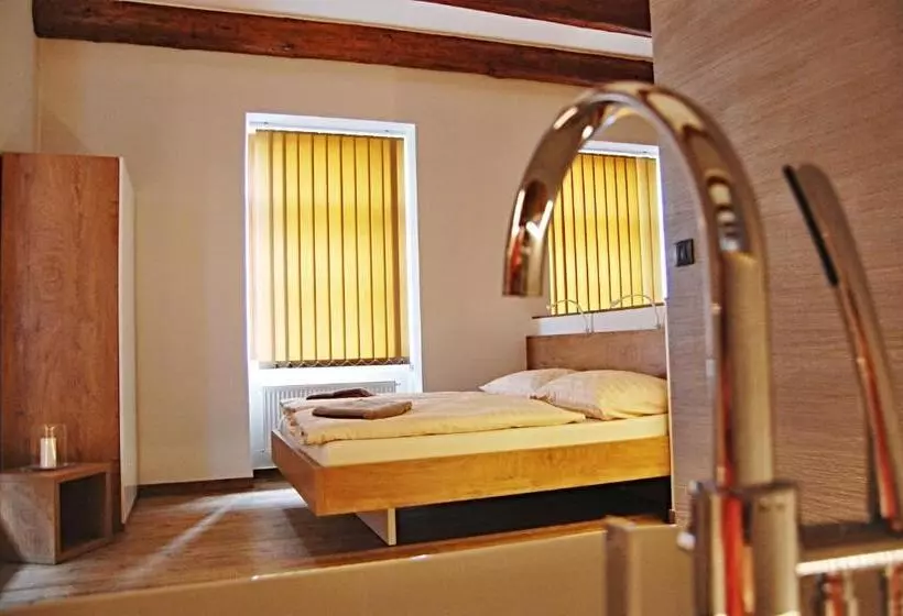 Retkeilymaja Penzion Pod Kaštanem