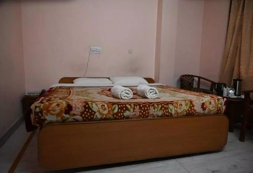 Aamiaismajoitus (B&B) Atul Regency Narkanda