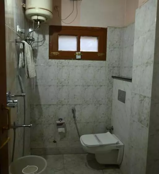 Aamiaismajoitus (B&B) Atul Regency Narkanda