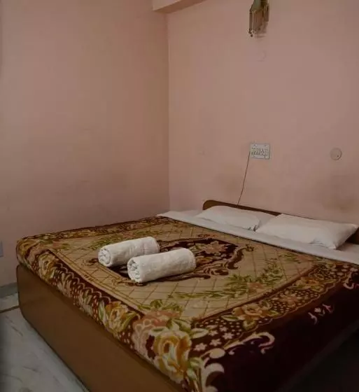 Aamiaismajoitus (B&B) Atul Regency Narkanda