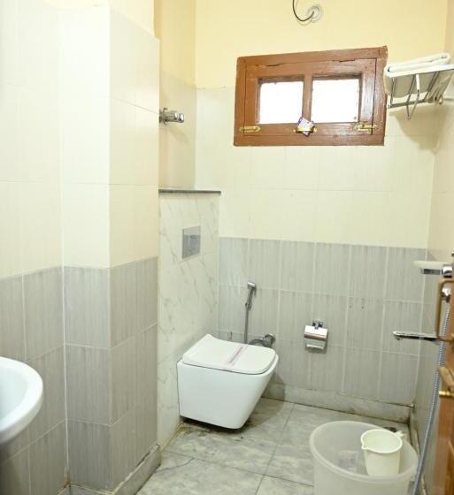 צימר Atul Regency Narkanda