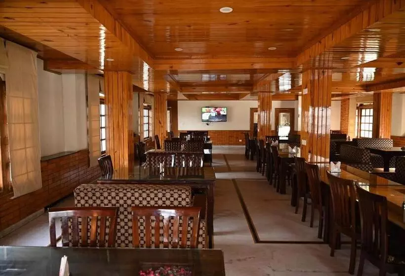 Aamiaismajoitus (B&B) Atul Regency Narkanda