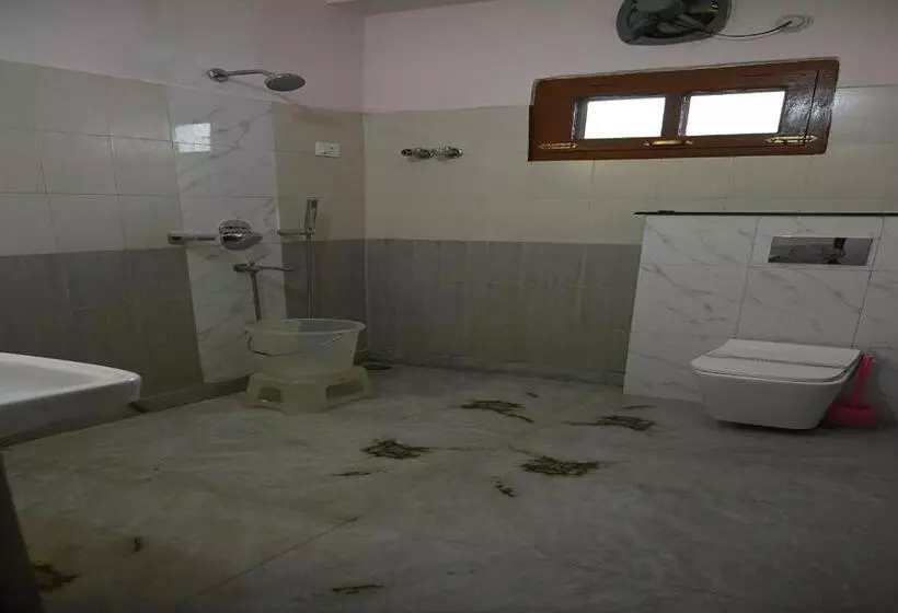 Aamiaismajoitus (B&B) Atul Regency Narkanda