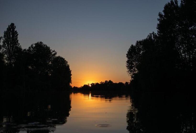 ベッドアンドブレックファースト Le Relais Du Doubs En Bourgogne