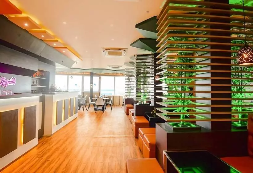 Fabhotel Airport Green Arcade 15km From Kolkata Airport