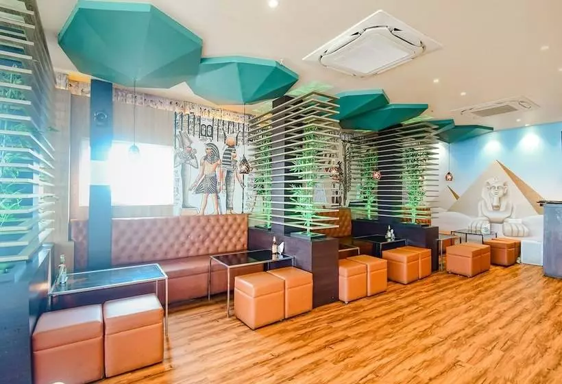 Fabhotel Airport Green Arcade 15km From Kolkata Airport