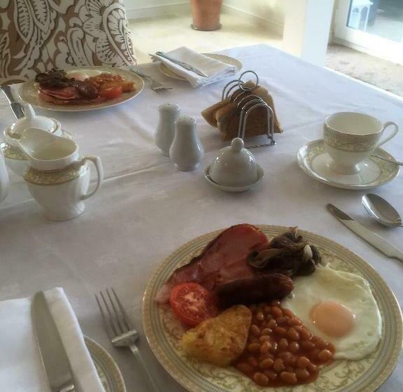 Frongaer Bed And Breakfast