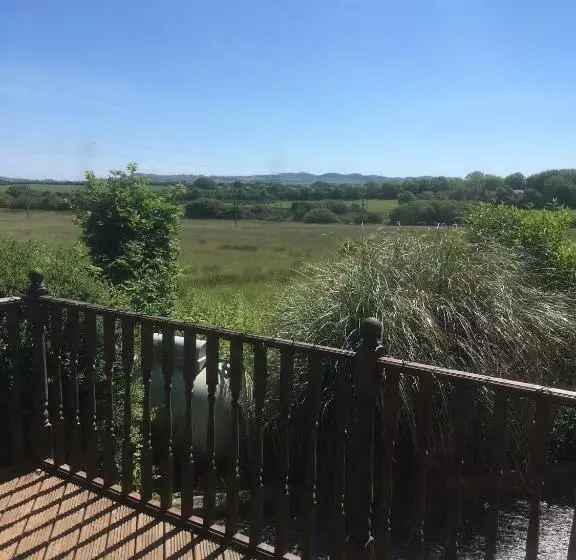 Frongaer Bed And Breakfast