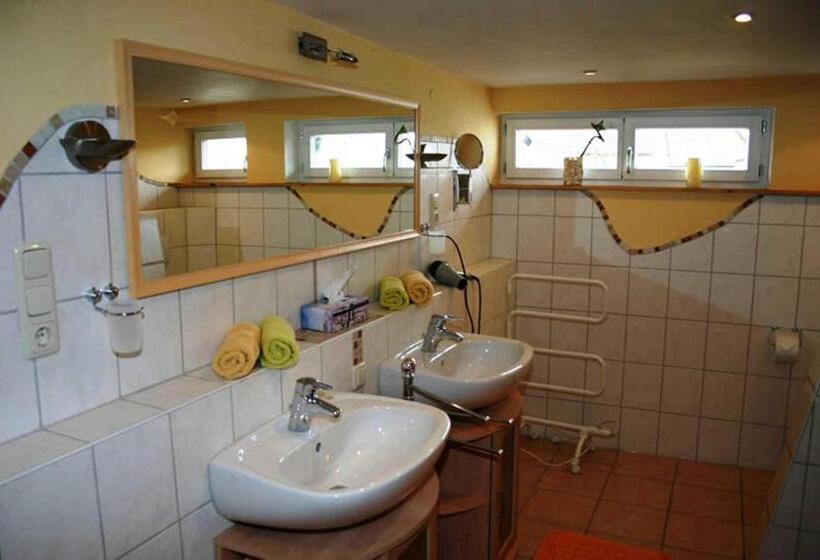 Отель Bauernhof Heist