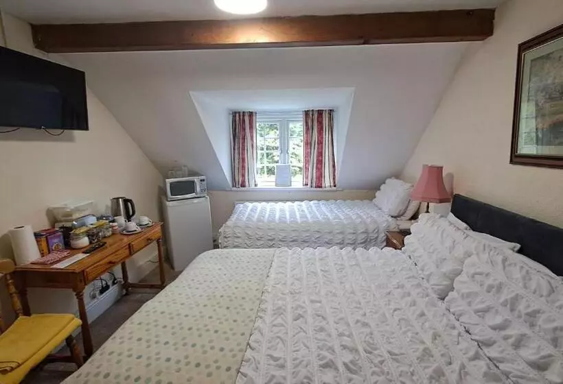 هتل Coynant Farm Guesthouse Farm Park Stay