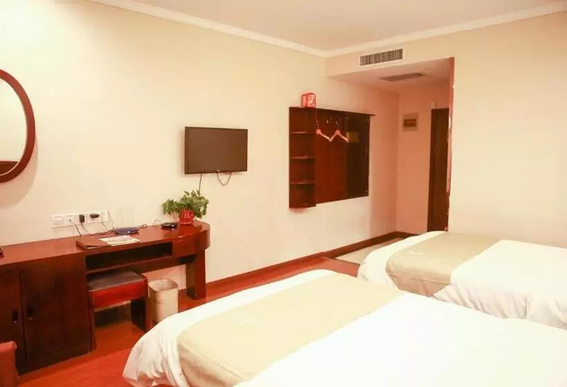Hotelli Greentree Inn Puyang Fan County People Avenue Banqiao Road