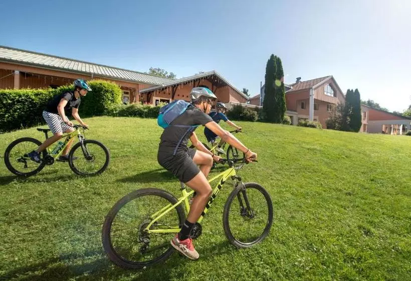 Hotelli Village Vacances Chalet De La Haute Joux