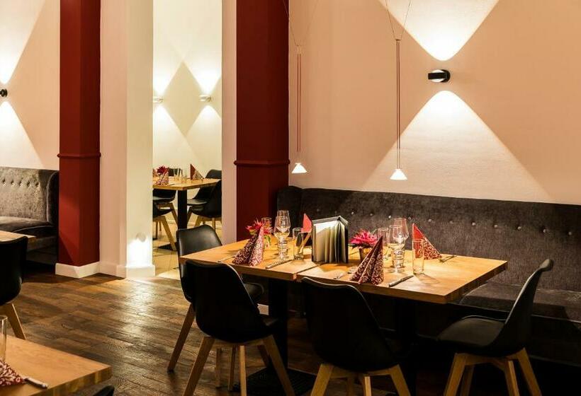 בית מלון כפרי Zum Bahnhof 1894