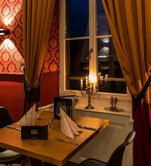 Hotelli Zum Bahnhof 1894