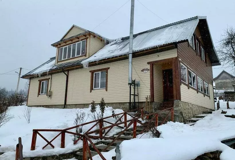 Majatalo подина