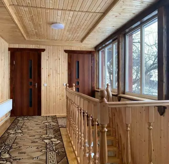 Majatalo подина