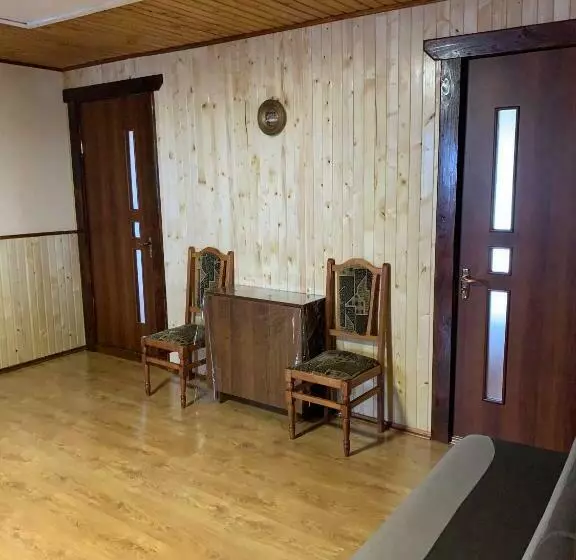 Majatalo подина