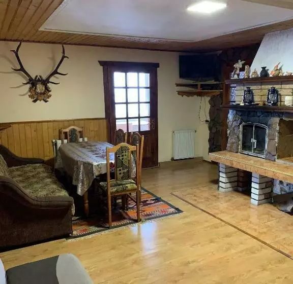 Majatalo подина