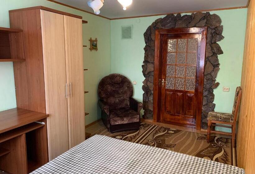 بنسيون подина