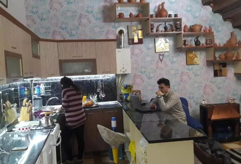 Majatalo Baku Black Mountain Guest House