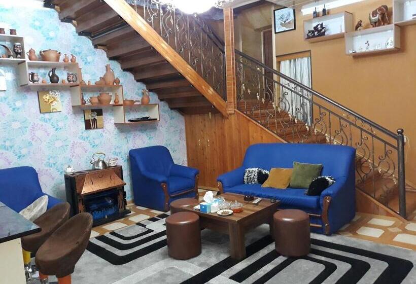 ペンション Baku Black Mountain Guest House