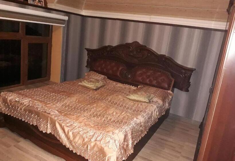 ペンション Baku Black Mountain Guest House