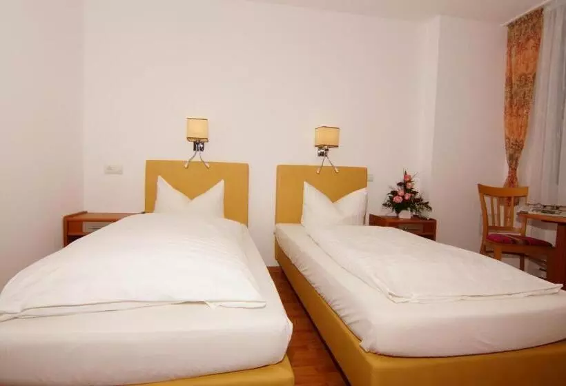 Hotelli Spitzenpfeil