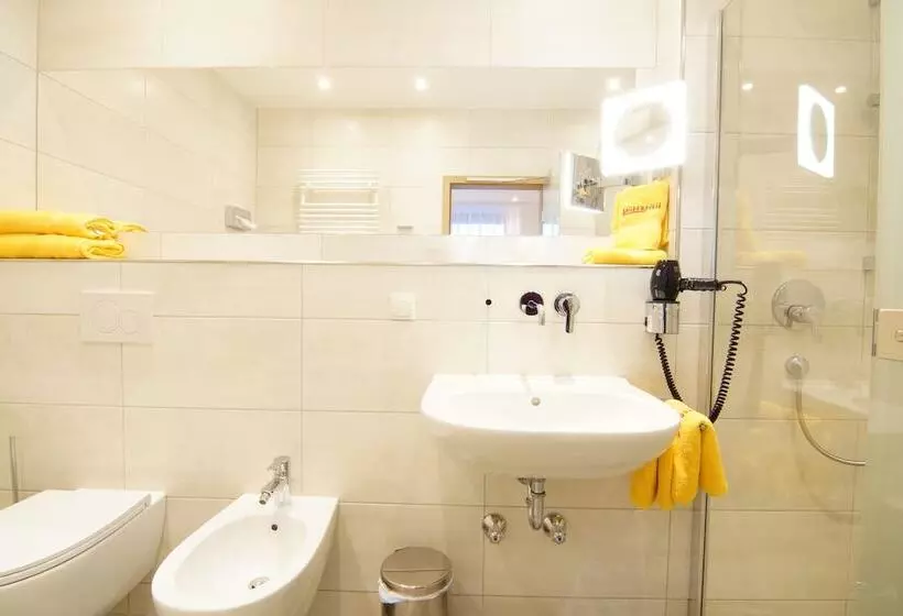 Hotelli Spitzenpfeil