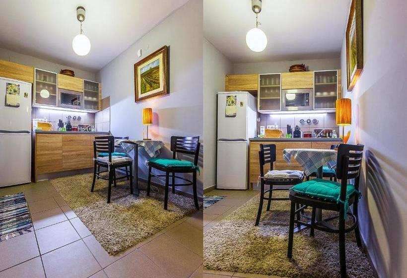 بنسيون Ezererdő Vendégház