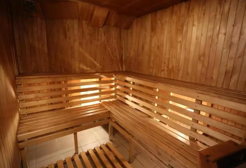 Majatalo Fazenda Kosiv