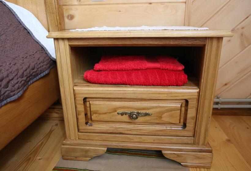 膳宿费 Fazenda Kosiv