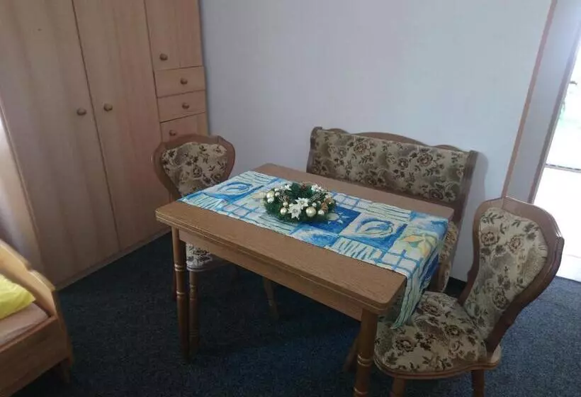 Majatalo Penzion U Krtka