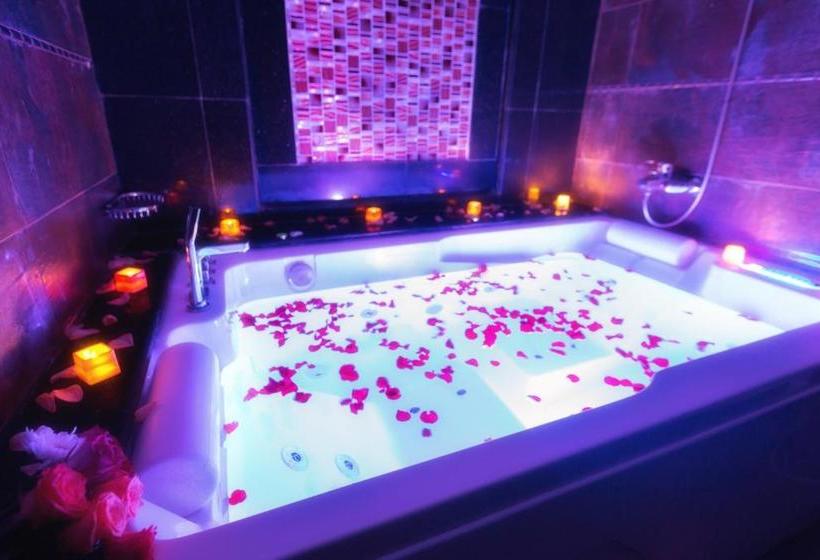 منتجع مارينا جويل