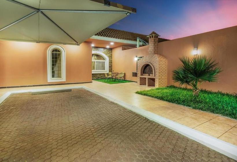 منتجع مارينا جويل