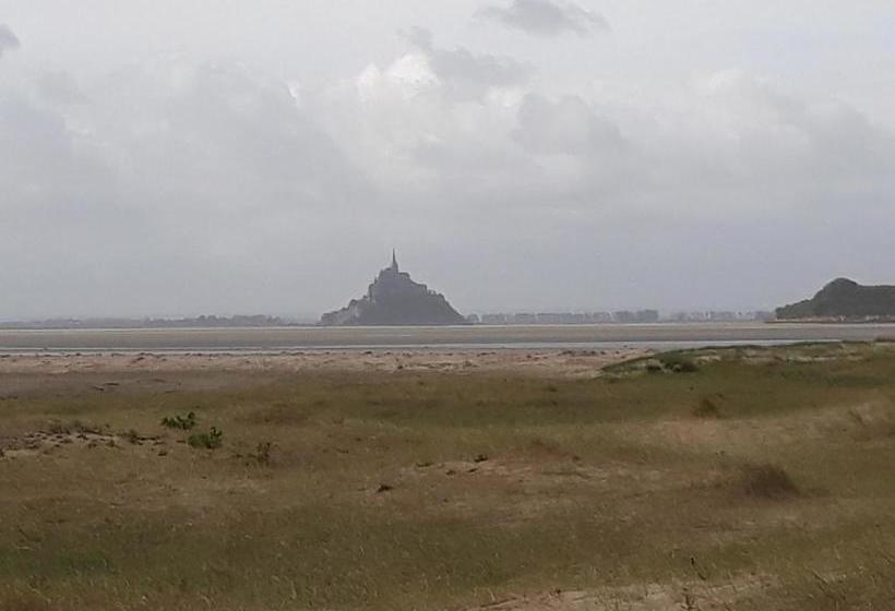 ベッドアンドブレックファースト Chambres D Hôtes Au Hameau