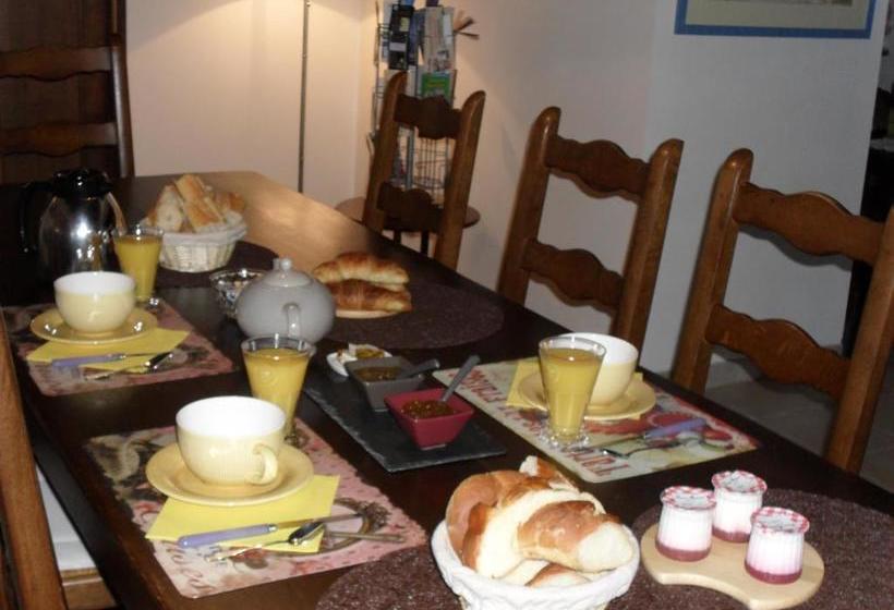ベッドアンドブレックファースト Chambres D Hôtes Au Hameau
