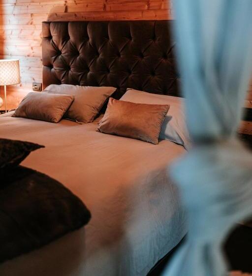 مبيت وإفطار L Anfora Country Club