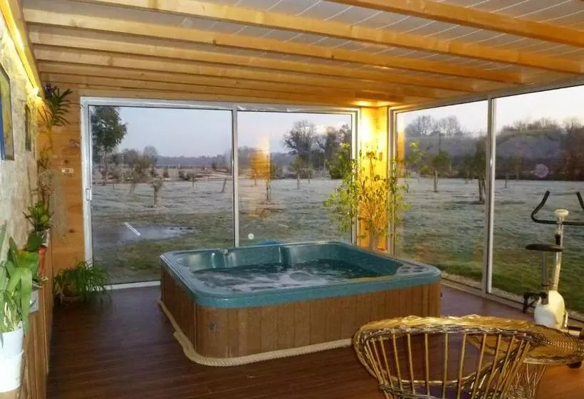 Aamiaismajoitus (B&B) La Serpauderie