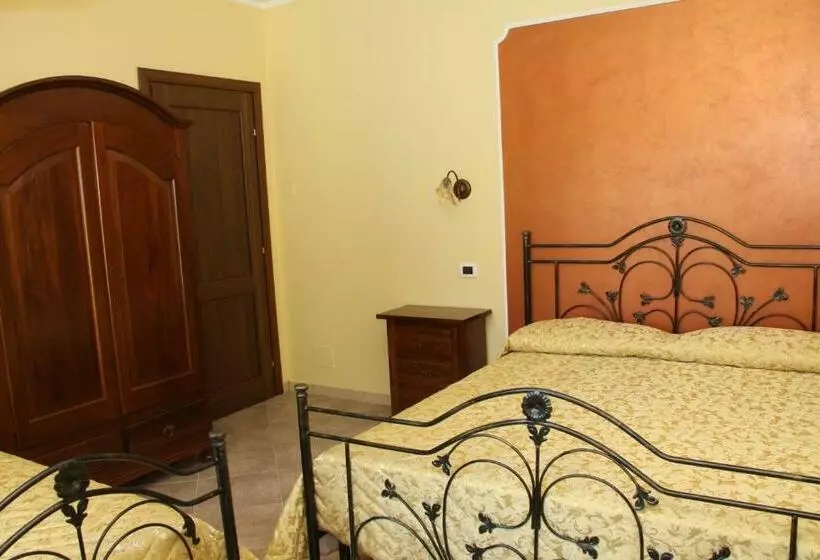 ホテル Agriturismo La Gemma Del Parco