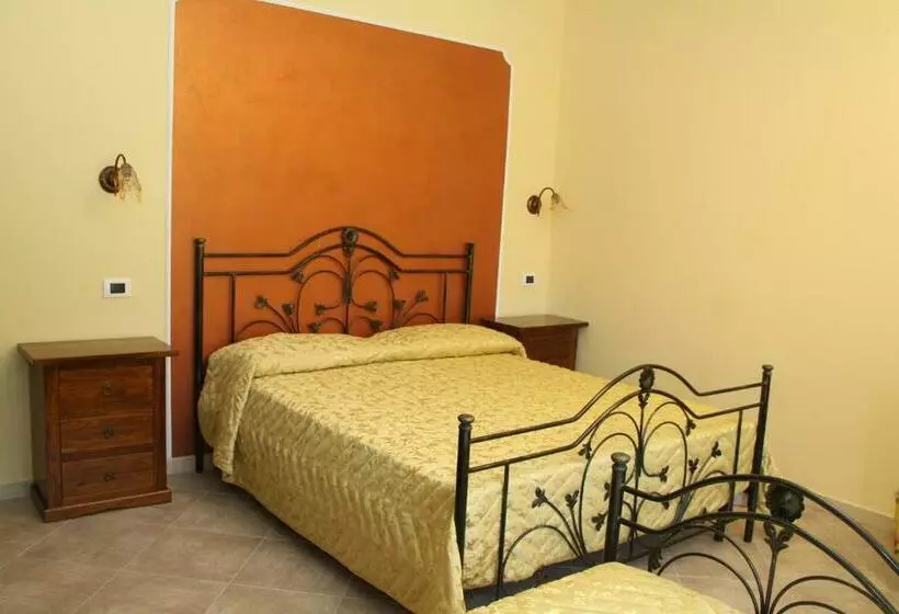 ホテル Agriturismo La Gemma Del Parco