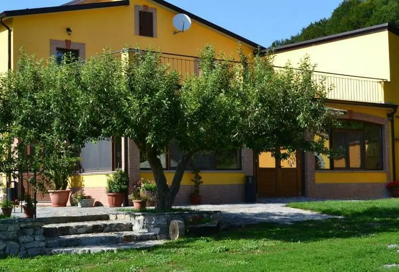 ホテル Agriturismo La Gemma Del Parco