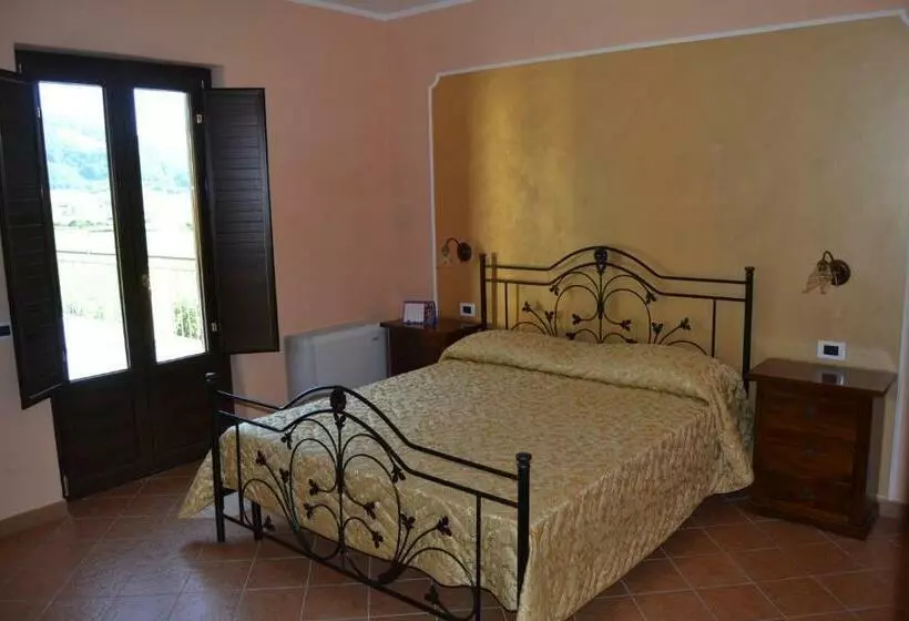 ホテル Agriturismo La Gemma Del Parco