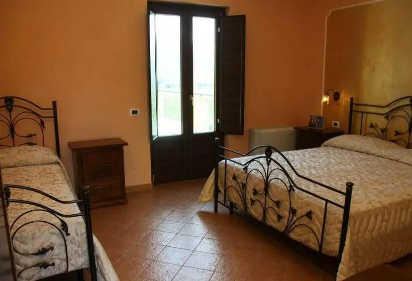 ホテル Agriturismo La Gemma Del Parco