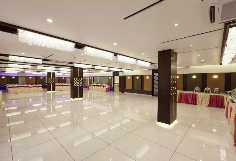 ホテル Paminn Regency