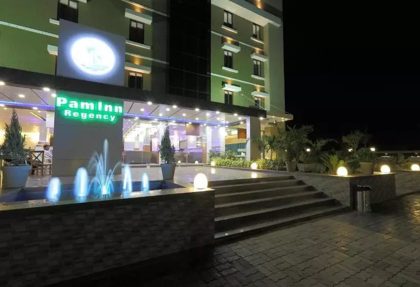 ホテル Paminn Regency
