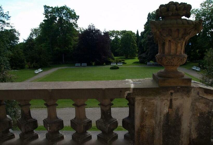 בית מלון כפרי Zamek Cerveny Hradek