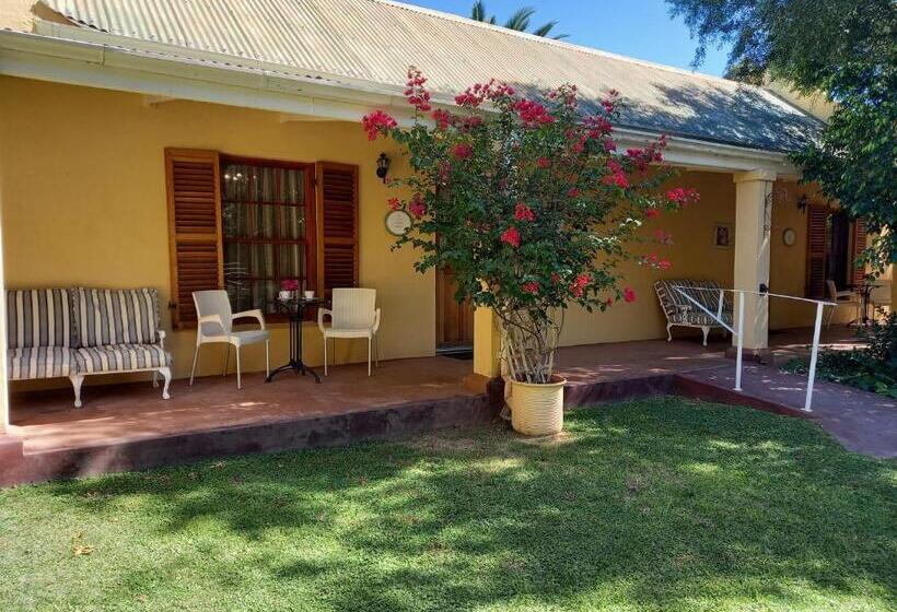 بنسيون Avondrust Guest House