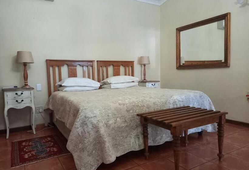 بنسيون Avondrust Guest House